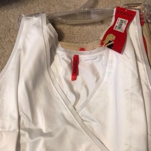 Spanx Slimplicity slimming 988 wrap camisole